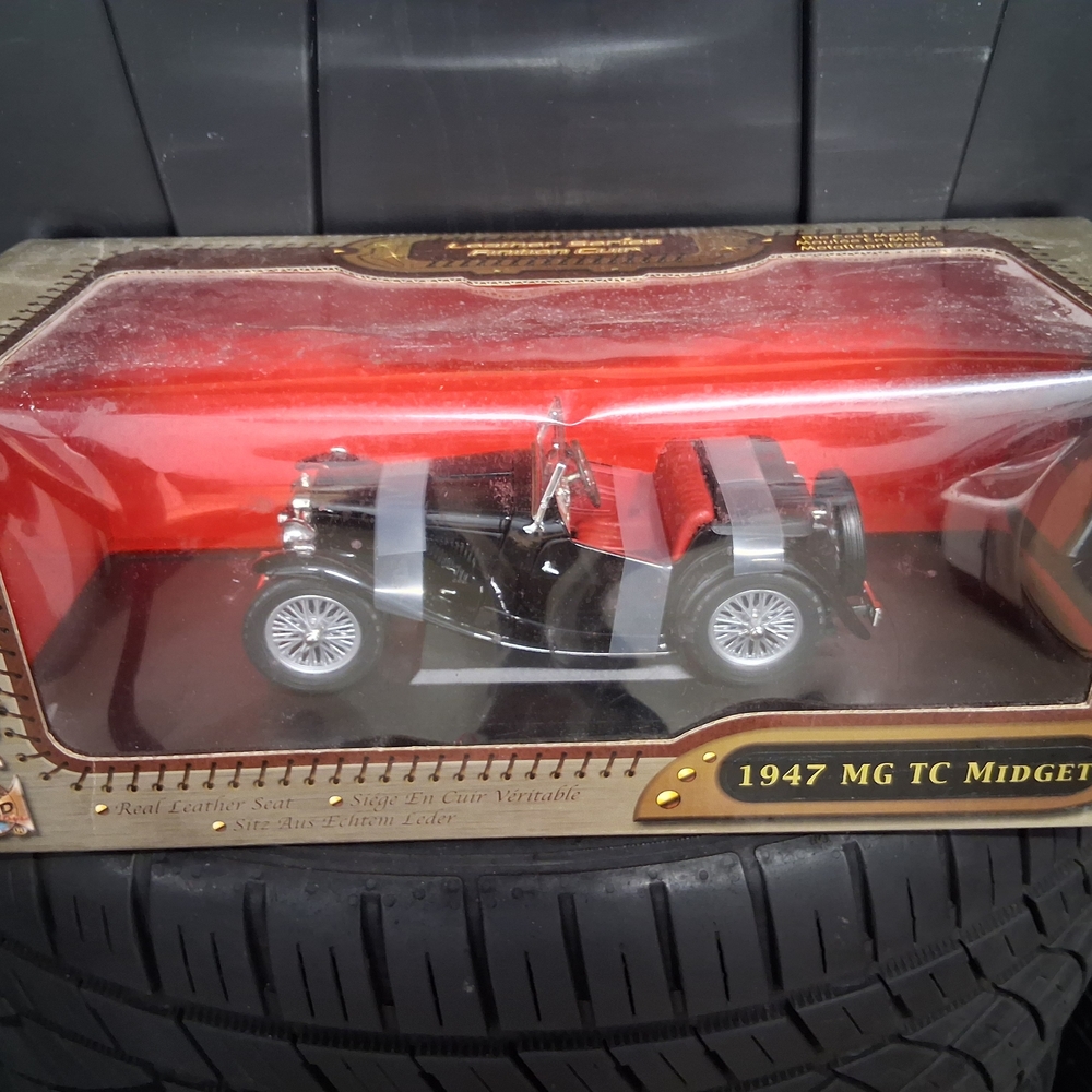 1947 MG TC Midget Diecast Model Car